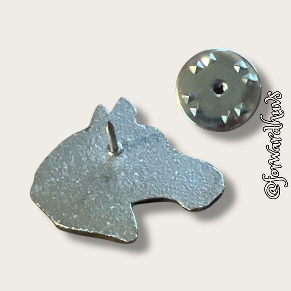 Bundle Sale 3 for $15 | Vintage Silver-Tone Horse Pin - Picture 5 of 8